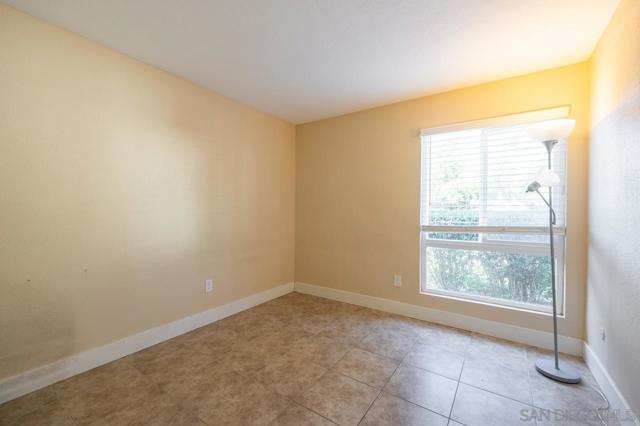 2566 WHITE OAK PLACE, Escondido CA: https://media.crmls.org/mediaz/6a0ad431-fe9c-41fb-9a8a-5b264e8a5f9e.jpg