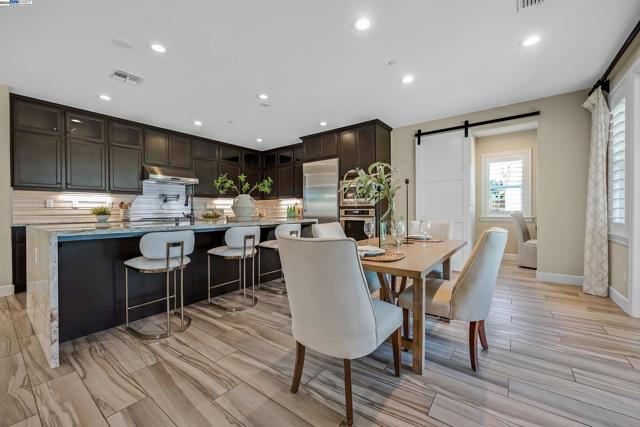 3838 Santa Fe Lane, Tracy CA: https://media.crmls.org/mediaz/6a0bb70d-7629-475f-876d-e7fe3e19cb3c.jpg
