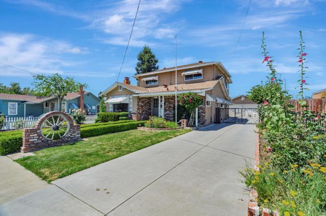 93 Alexander Court, San Jose CA: https://media.crmls.org/mediaz/6a0c6bec-3b8f-42d1-93a9-4d7823c3b0c4.jpg