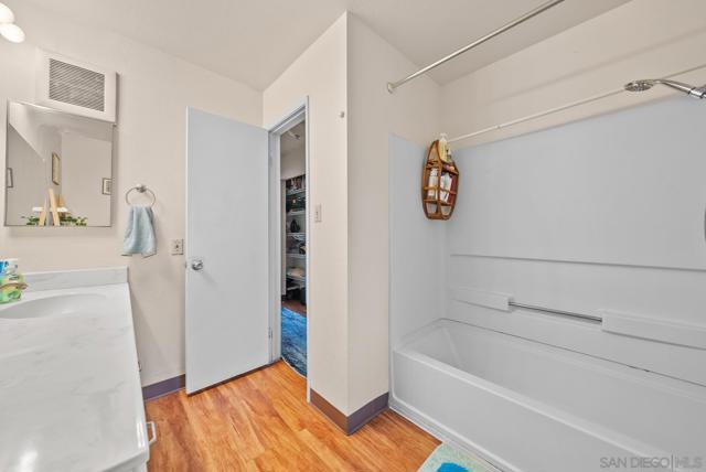 Image 17 of 25 For 7565 Charmant Dr  503