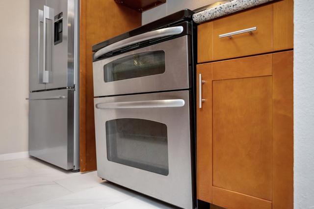 359 Half Moon Lane, Daly City CA: https://media.crmls.org/mediaz/6a0d5f7c-ad13-4e63-86a2-2b92bda595e7.jpg