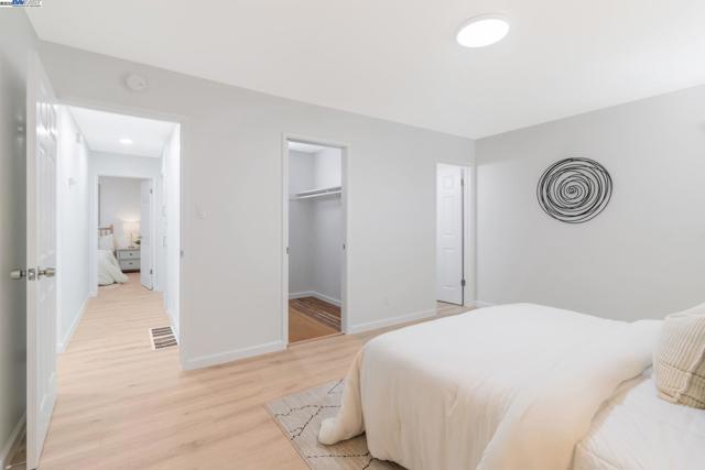 6919 Wilson Way, El Cerrito CA: https://media.crmls.org/mediaz/6a0e7b0d-8fff-4a1c-8725-61366f5bf679.jpg