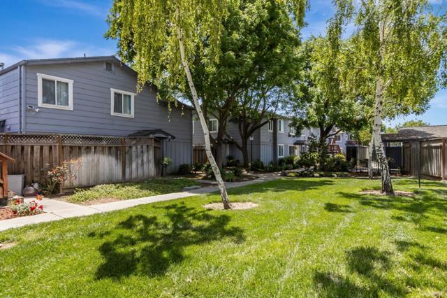 549 Groth Place, San Jose CA: https://media.crmls.org/mediaz/6a0eb5be-ffd7-453d-8685-a706f82ada35.jpg