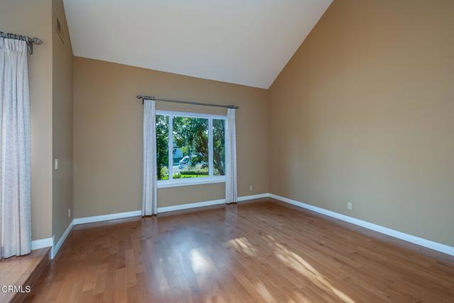 3475 E Karena Court, Camarillo CA: https://media.crmls.org/mediaz/6a0f4920-325d-492d-8603-a7d1c5f226a0.jpg