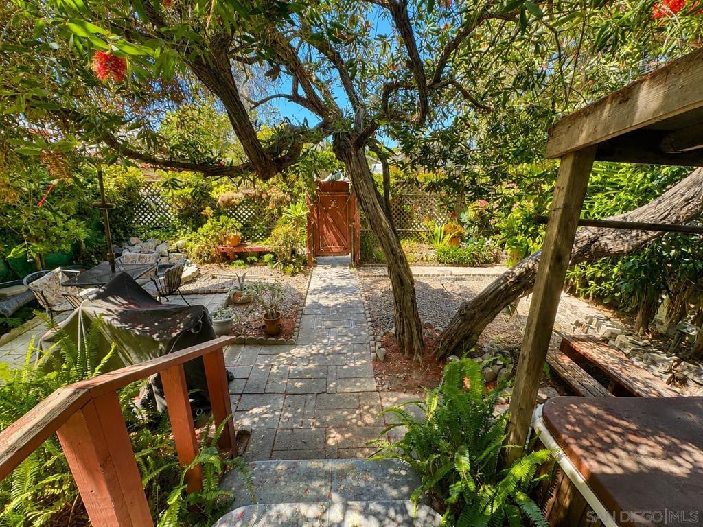 1831 Meade Ave - photo 3