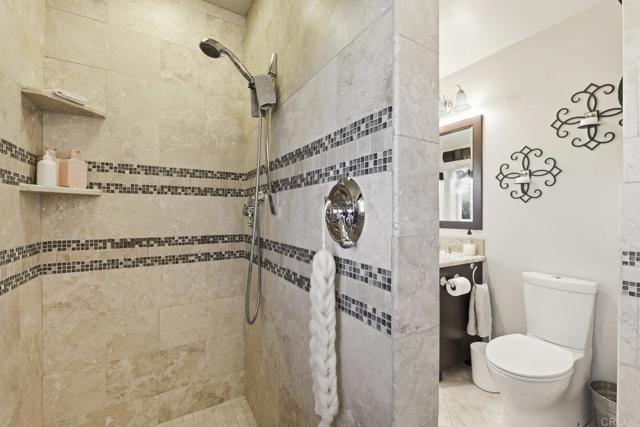 1524 Zutano Lane, Fallbrook CA: https://media.crmls.org/mediaz/6a10041b-d3e2-4dd5-93ac-c612f48600cc.jpg