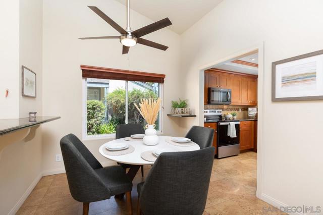 254 Cerco Rosado, San Marcos CA: https://media.crmls.org/mediaz/6a1066c4-98a3-4bb3-922f-64fb8627511d.jpg