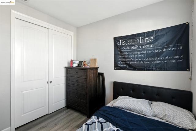 536 Aster St, Vacaville CA: https://media.crmls.org/mediaz/6a118995-5f77-46f6-8e8c-9bcfac00b1eb.jpg