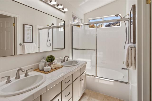 205 Houghton Street, Mountain View CA: https://media.crmls.org/mediaz/6a128dd5-39a8-4248-8b90-a11249979c48.jpg