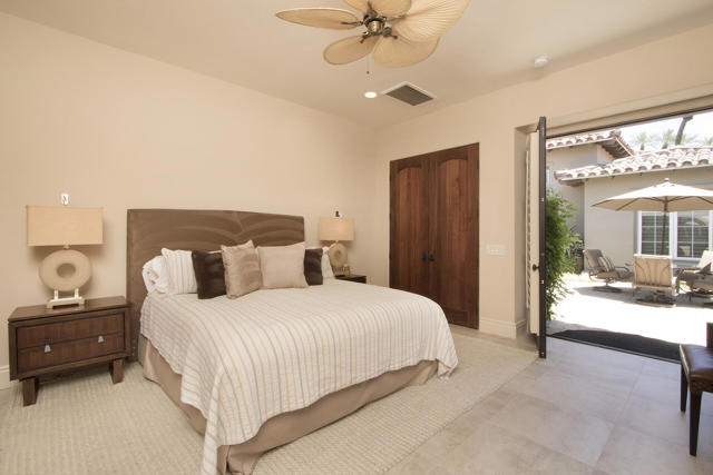 56588 S Palms Drive, La Quinta CA: https://media.crmls.org/mediaz/6a12e40c-430d-4e1b-bc99-3790e5bfac6e.jpg