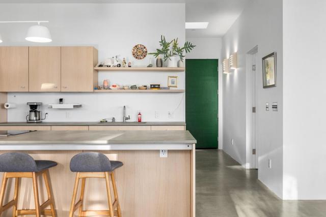 1421 Weston Road, Scotts Valley CA: https://media.crmls.org/mediaz/6a13722d-a765-4317-9285-60eb4026d717.jpg