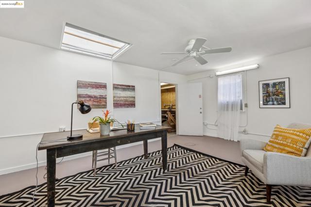 1675 Visalia Ave, Berkeley CA: https://media.crmls.org/mediaz/6a13c302-f64f-4ce9-8675-4ee71ff2d4a0.jpg