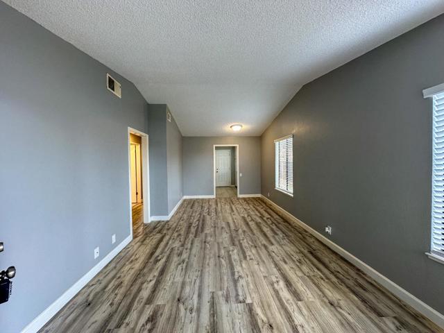2886 Damico Drive, San Jose CA: https://media.crmls.org/mediaz/6a14e7ee-79bf-4880-b958-94f685cf7ba3.jpg