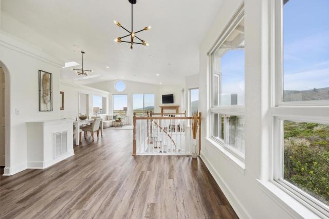 767 El Granada Boulevard, Half Moon Bay CA: https://media.crmls.org/mediaz/6a150d8a-c577-4cfb-9631-7d9cf5feda88.jpg