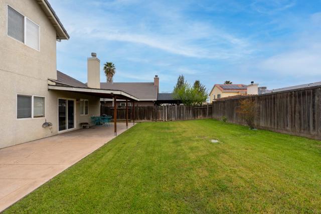 2231 Racquet Club Drive, Los Banos CA: https://media.crmls.org/mediaz/6a171765-5e19-49bf-a470-70b76d6af70d.jpg