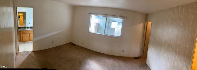 16 Isabel Avenue, Camarillo CA: https://media.crmls.org/mediaz/6a173ff1-ad5c-42ca-8d60-b85907429218.jpg