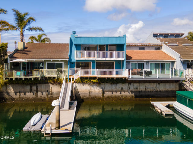 4630 Eastbourne Bay, Oxnard CA: https://media.crmls.org/mediaz/6a184a2a-9865-47ab-b0b4-30ff319dbdde.jpg