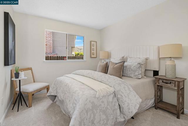 5040 Murchio Dr, Concord CA: https://media.crmls.org/mediaz/6a1853a9-0fc0-4797-a364-975fd5b9fdbf.jpg