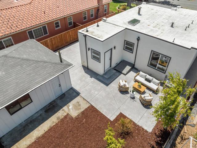 730 Laurel Street, San Jose CA: https://media.crmls.org/mediaz/6a18bcbe-e993-41a3-8f4d-be290e46f58f.jpg