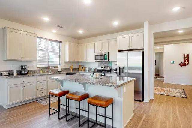 82747 Chaplin Court, Indio CA: https://media.crmls.org/mediaz/6a1913f6-19a5-452a-9517-bfb7a777374d.jpg