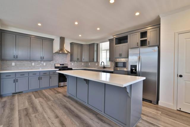 513 Olivian Drive, San Jose CA: https://media.crmls.org/mediaz/6a1aa83d-5a76-4a58-a852-6e5ce32fcf4c.jpg