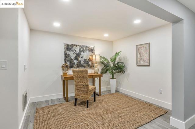 539 Golden Gate Ave, Richmond CA: https://media.crmls.org/mediaz/6a1b28a7-e8c9-4724-a63d-b06d3f840f3f.jpg