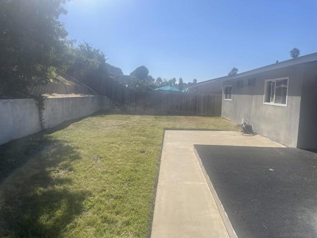 4043 Mira Costa St., Oceanside CA: https://media.crmls.org/mediaz/6a1b8937-4906-4250-ad7b-d9a476048073.jpg