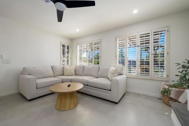 8799 Palomar Avenue, Yucca Valley CA: https://media.crmls.org/mediaz/6a1ba624-a0cf-4a6c-834b-16aae61bd8e0.jpg
