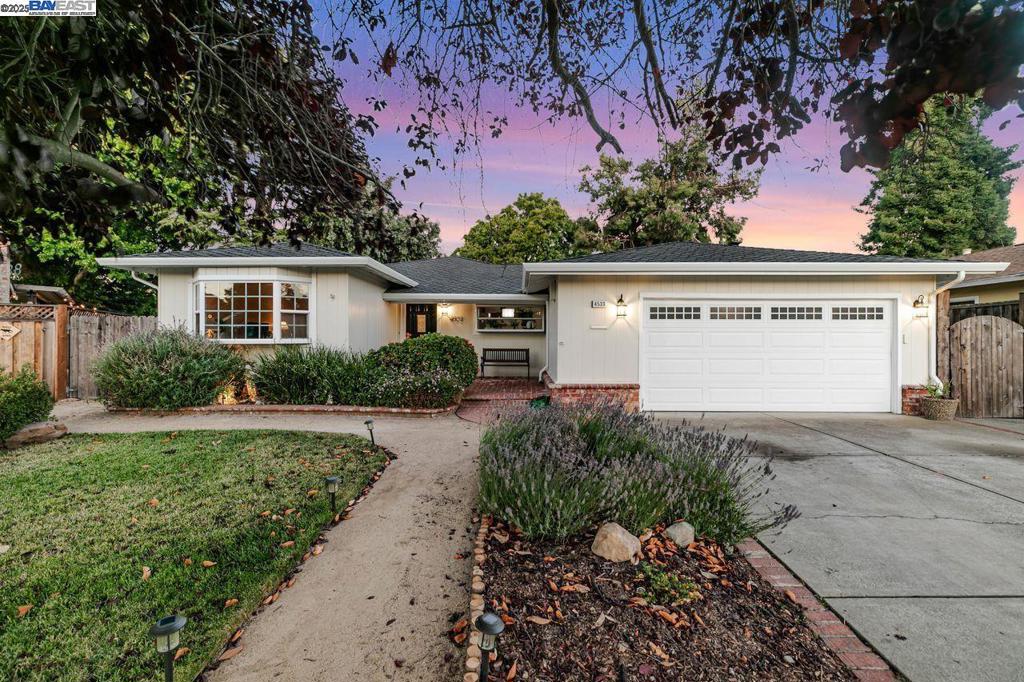 4533 Santa Cruz Ct