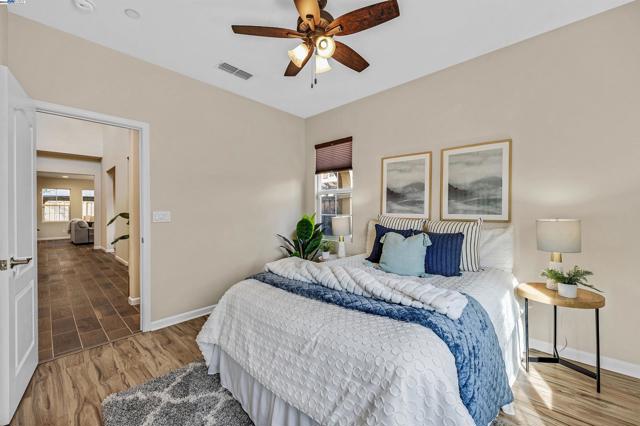 Image 33 of 43 For 1705 Hummingbird Way