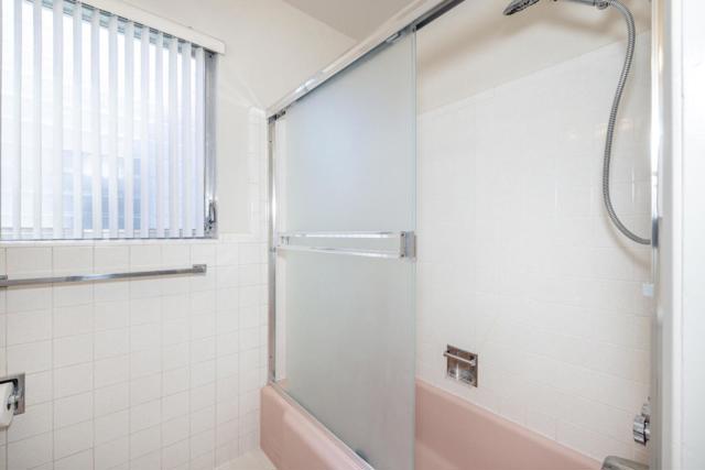 1648 Oak Avenue, Redwood City CA: https://media.crmls.org/mediaz/6a1c963f-d317-4884-820e-3338bbde0917.jpg