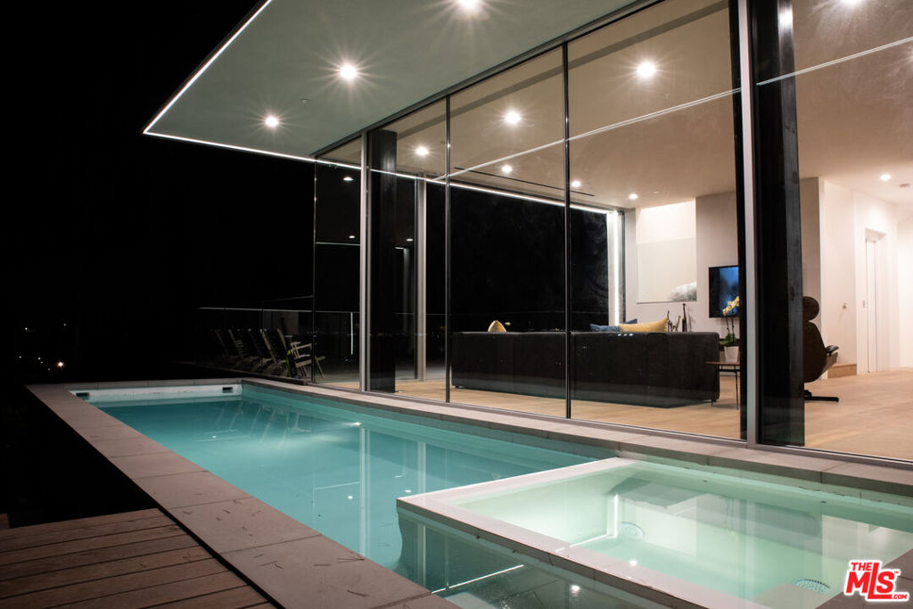 3925 Murietta AvenueSherman Oaks img 4