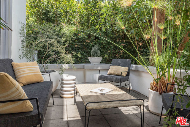 5850 Foothill Drive, Los Angeles CA: https://media.crmls.org/mediaz/6a1ce4c2-6d06-4644-9ee3-f824cd3c34da.jpg