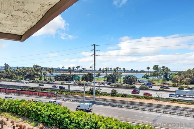 4245 Asher St, San Diego CA: https://media.crmls.org/mediaz/6a1d44bc-ed65-435d-8ce2-072c435717ea.jpg