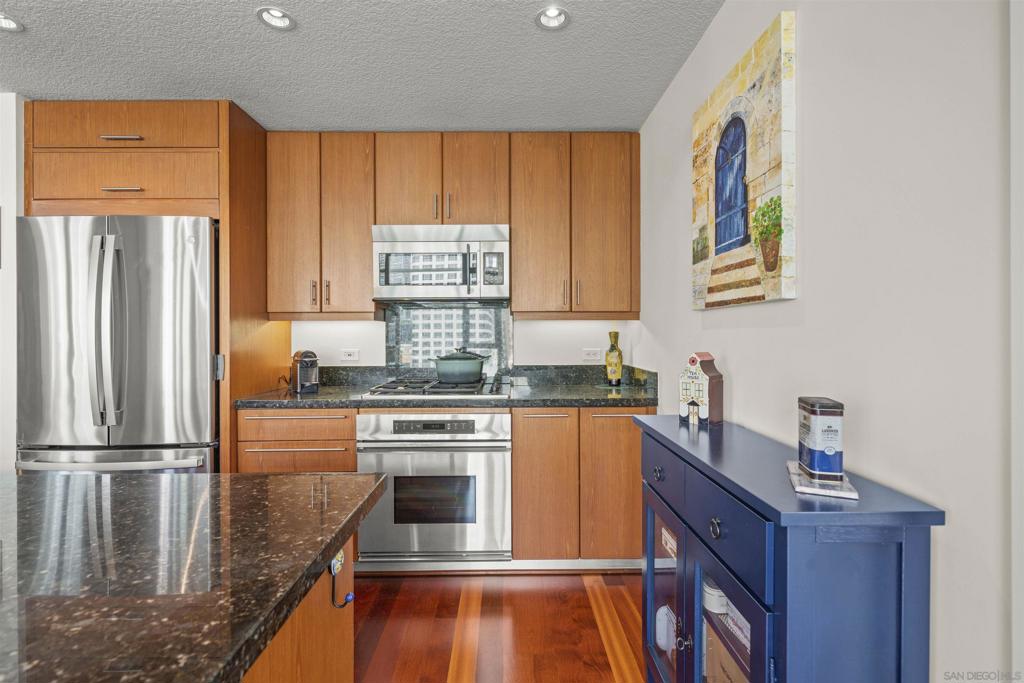 1199 Pacific Hwy - photo 11