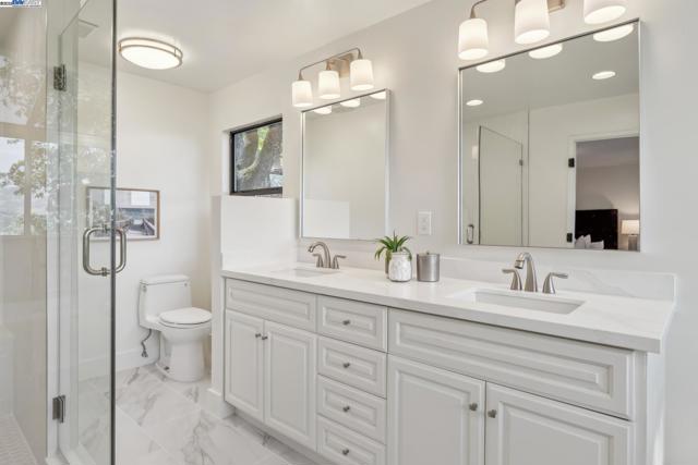 361 Castle Crest Rd, Alamo CA: https://media.crmls.org/mediaz/6a1e1ad0-ffbb-46fa-bbed-eb7c10d9a5d2.jpg
