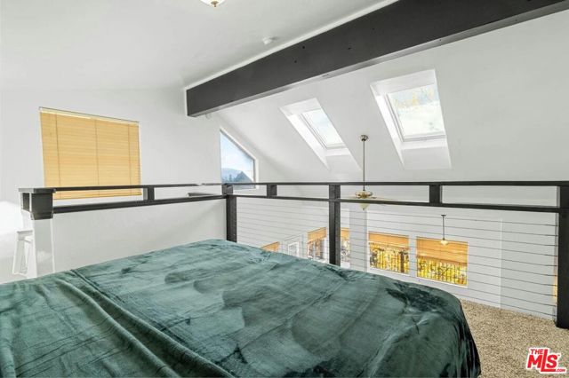 993 Cameron Drive, Big Bear CA: https://media.crmls.org/mediaz/6a1e943d-edb7-41e7-90c8-20ec1320287c.jpg