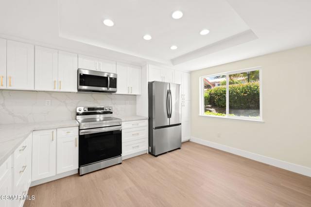 12016 Caminito Campana, San Diego CA: https://media.crmls.org/mediaz/6a1e9f7e-16a6-46f4-9ef5-3828b5a326a7.jpg