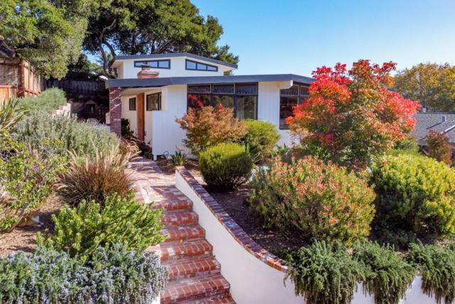 831 Arlington Place, Del Rey Oaks CA: https://media.crmls.org/mediaz/6a1eb7cf-20d0-48f7-9ef8-f7ff97e37de2.jpg