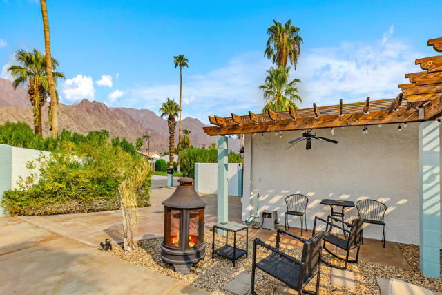 52790 Avenida Obregon, La Quinta CA: https://media.crmls.org/mediaz/6a1f88f9-bafc-44d2-aac2-b1527c2fc096.jpg