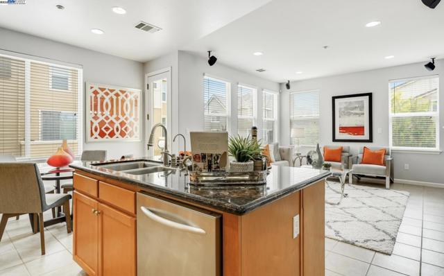 6217 Byron Ln, San Ramon CA: https://media.crmls.org/mediaz/6a1fbc16-1e87-480a-8883-9ac6ac42f5ae.jpg