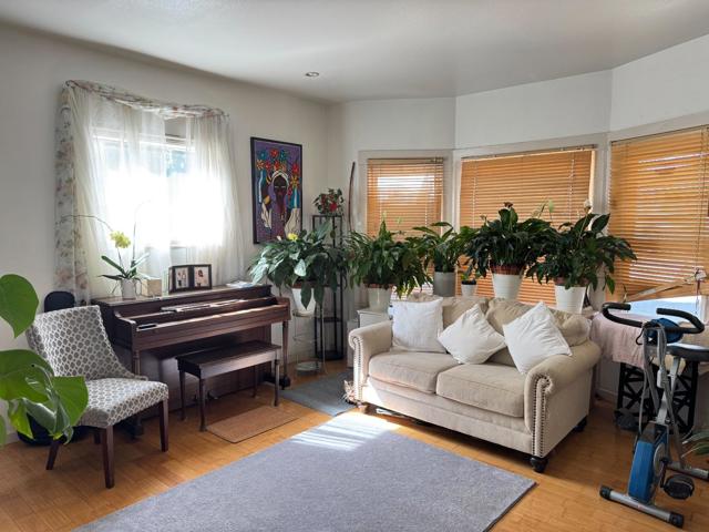 Image 33 of 39 For 3005 Harper Street