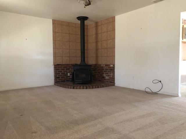 1681 E Mission Avenue, Escondido CA: https://media.crmls.org/mediaz/6a21621a-30cd-4e95-9f26-4a411a6b8aac.jpg