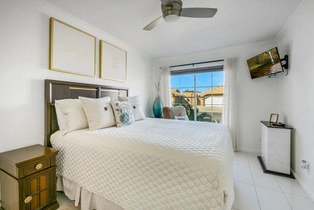 80687 Veranda Lane, Indio CA: https://media.crmls.org/mediaz/6a2198ce-150c-4d2e-bc89-ab1accfd7c7f.jpg
