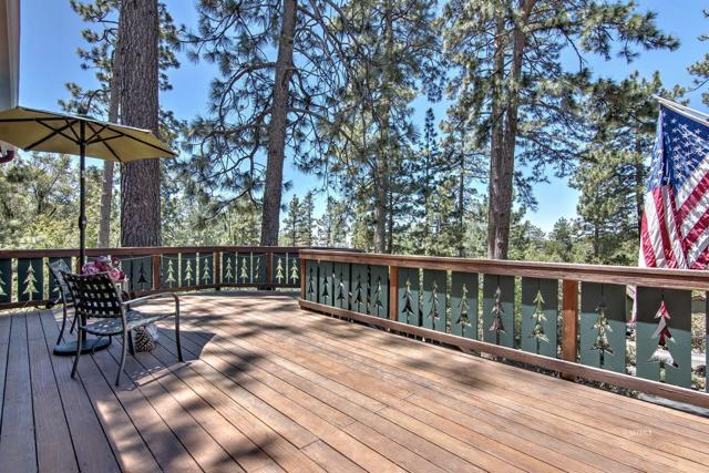 9 Treetop western views