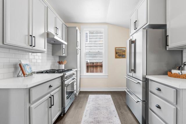 126 Cedar Street, Santa Cruz CA: https://media.crmls.org/mediaz/6a21ff5f-f8dd-4398-9b6f-1d34c9e6bf89.jpg