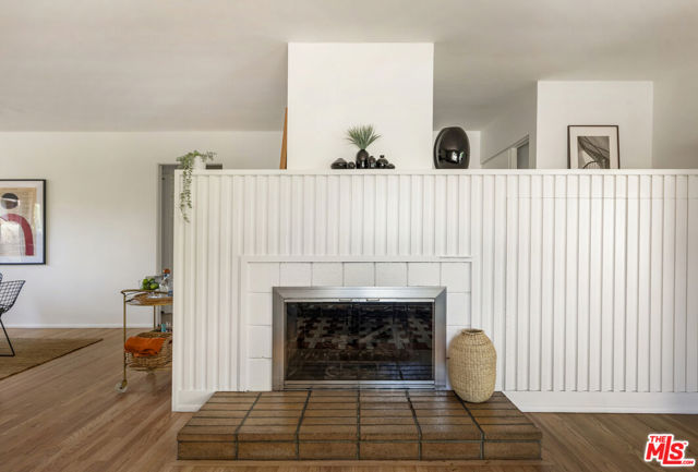 1943 Coolidge Avenue, Altadena CA: https://media.crmls.org/mediaz/6a22bbcc-0340-418d-99e9-2239ca1e7235.jpg