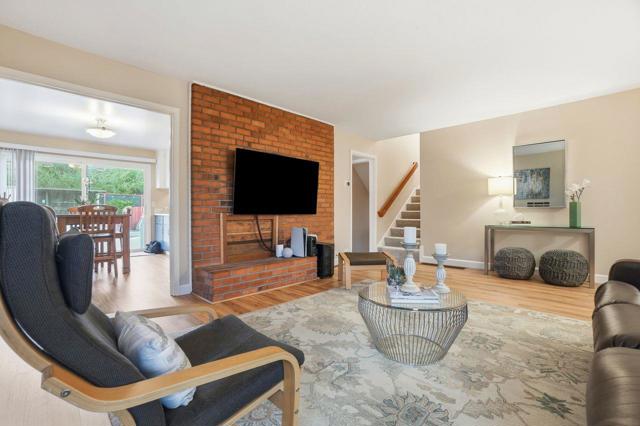 312 Alta Mesa Drive, South San Francisco CA: https://media.crmls.org/mediaz/6a236444-b867-4f3b-aa0f-9eb821894a69.jpg