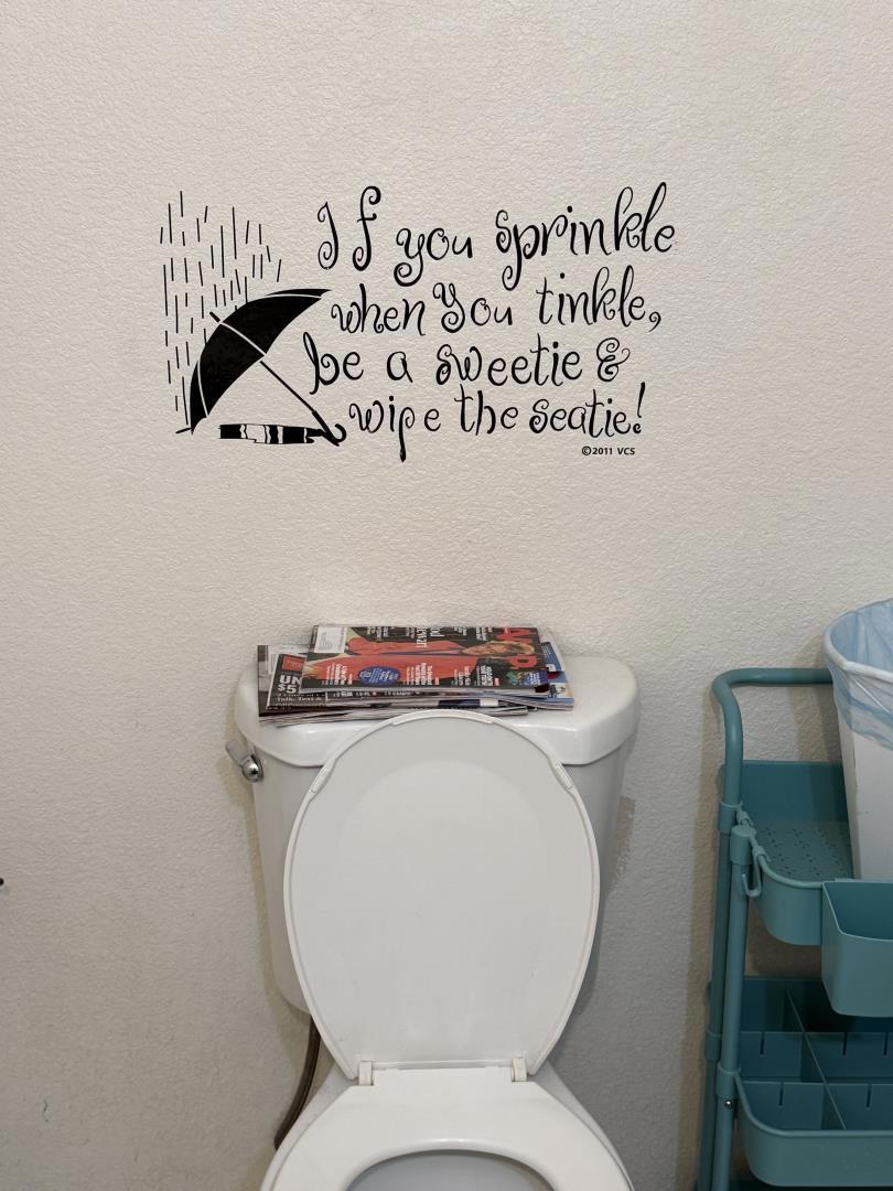 https://media.crmls.org/mediaz/6a2455e4-2c7d-441f-8e0c-572c1201f608.jpg?preset=X-Large