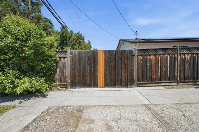 5797 Arapaho Drive, San Jose CA: https://media.crmls.org/mediaz/6a2476ca-9550-4124-9bb2-b503e8c72e8c.jpg
